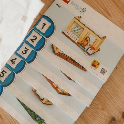 Familiehygge omkring byggeprocessen – LEGO der samler både små og store