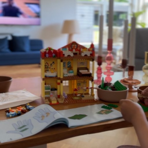 Et LEGO-sæt der både er sjovt at bygge og lege videre med