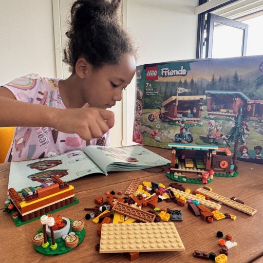 Et sommerferie-hit med små detaljer, stor fordybelse og masser af rolleleg