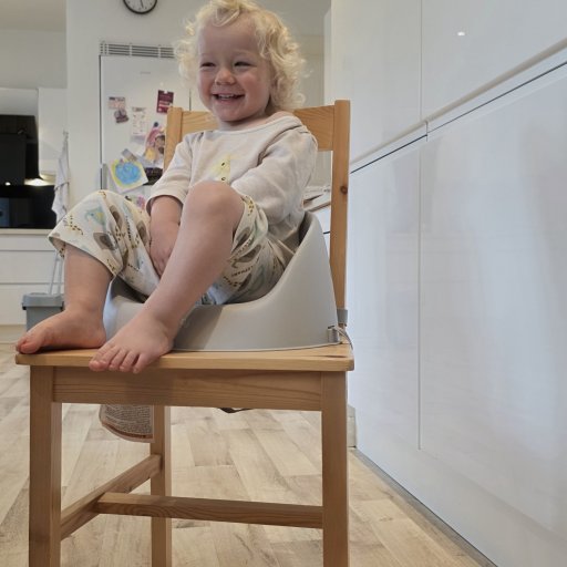 To små hverdagshelte – ét til spisebordet og ét til puttetid