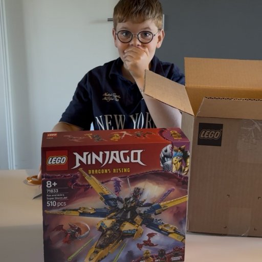 Stolthed og fordybelse – når børn selv bygger deres eget ninja-jetfly