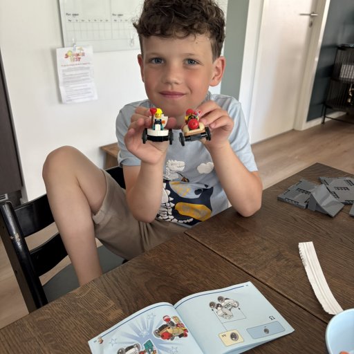 Skøre racerbiler og fartfyldt leg – et LEGO-sæt der giver masser af grin