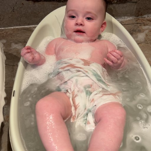 Trygge rutiner i hverdagen – badetid og potte-træning med OK Baby