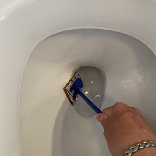 Stilren badevĂŚrelsesrengøring â produkter der bĂĽde pynter og performer i hverdagen