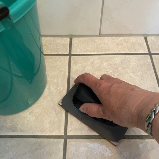 Stilren badevĂŚrelsesrengøring â produkter der bĂĽde pynter og performer i hverdagen