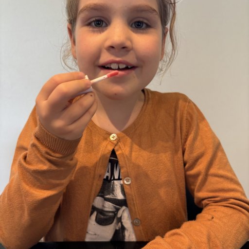 Søskendehygge, leg og make-up uden skadelig kemi