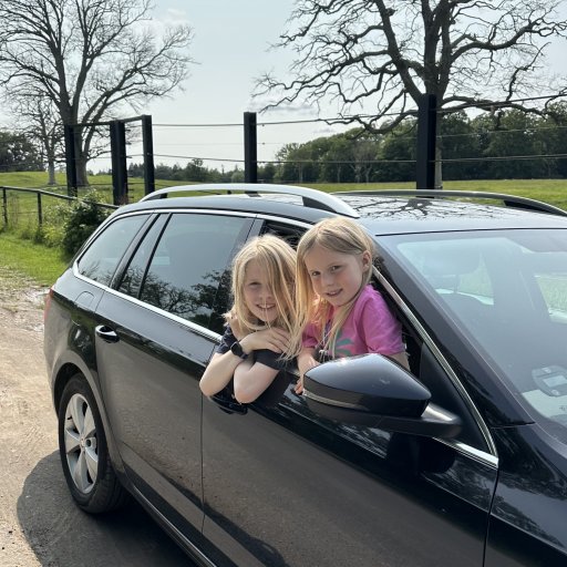 Abebussen og dyreoplevelser på tæt hold i Knuthenborg