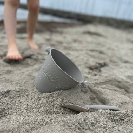 Enkle sommerprodukter med masser af leg – perfekt til strand, natur og små hverdagsudflugter