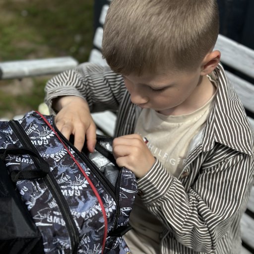 En sej skoletaske med fokus på både komfort og børneglæde