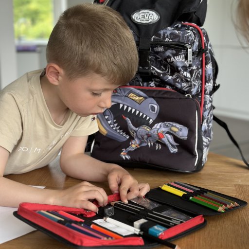 En sej skoletaske med fokus på både komfort og børneglæde