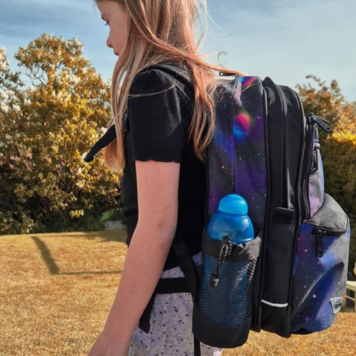 JEVA Square i Jupiter-print – en rummelig og ergonomisk skoletaske til de større skolebørn