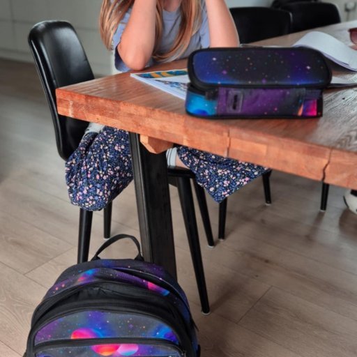 JEVA Square i Jupiter-print – en rummelig og ergonomisk skoletaske til de større skolebørn