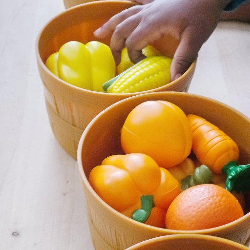 Farver, tal og rolleleg – læring gennem leg med Learning Resources