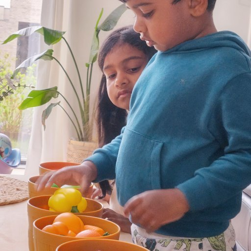 Farver, tal og rolleleg – læring gennem leg med Learning Resources