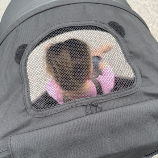 Baby Jogger City Tour 2 – en praktisk rejseklapvogn, der fylder minimalt men kan det hele