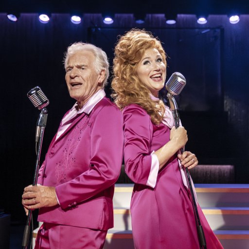 Glassalen i Tivoli danner rammen om Tivolirevyen 2025 (fotos af Camilla Winther)