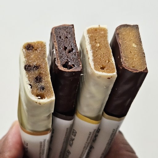 Betterbars fås i fire smagsvarianter: chokolade, karamel, crunchy cookie og lemon
