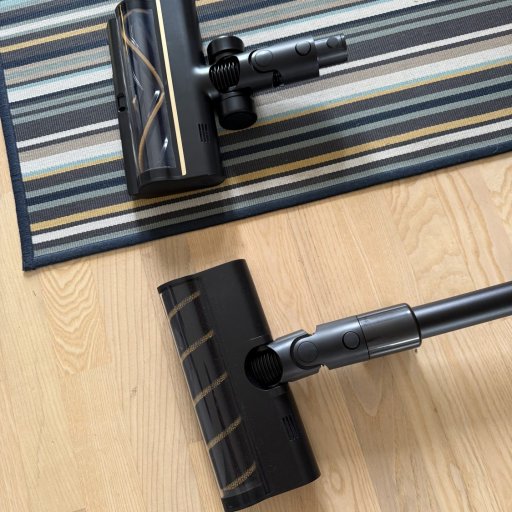 Dreame Z30 AquaCycle kombinerer støvsugning og gulvvask i én rengøring