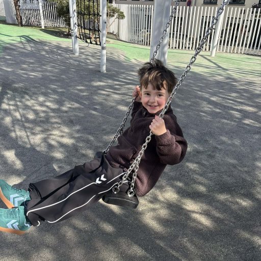 Lag-på-lag styles fra Hummel Kids – klar til en aktiv hverdag