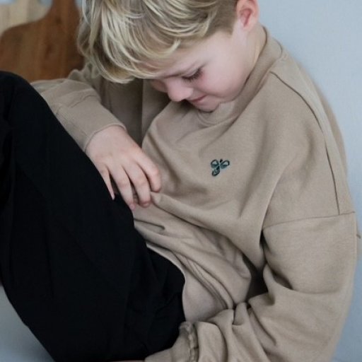 Lag-på-lag styles fra Hummel Kids – klar til en aktiv hverdag