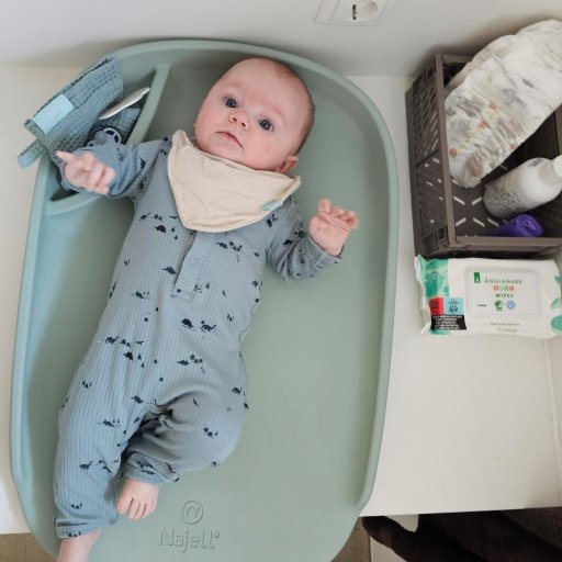 Blødt og behageligt materiale med høj komfort for barnet