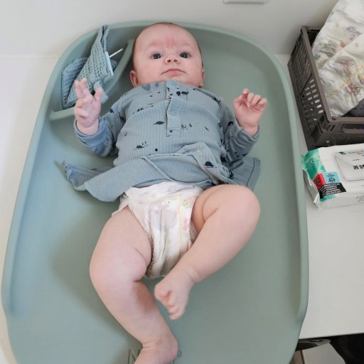 Blødt og behageligt materiale med høj komfort for barnet