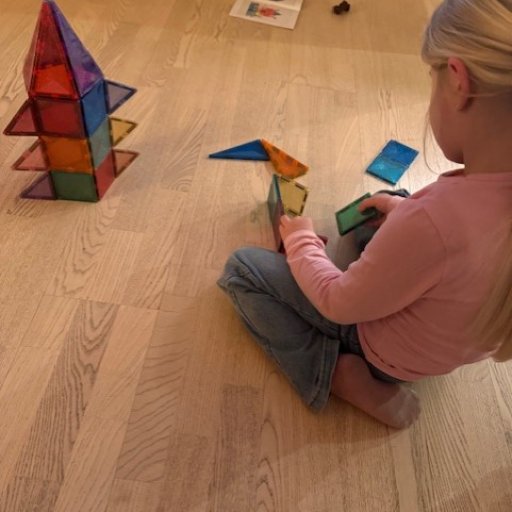 Glitterdesign der gør legen endnu sjovere