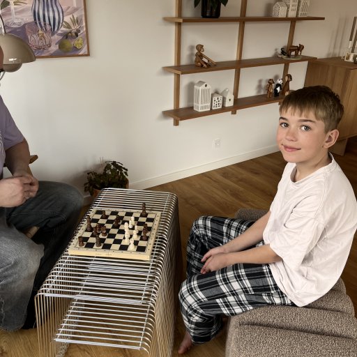 Kreativ leg og klassiske spil der engagerer større børn