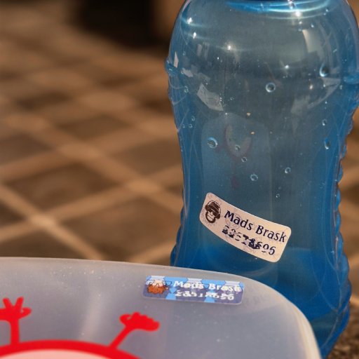 Navnemærker der holder til både børnehave, vask og opvaskemaskine