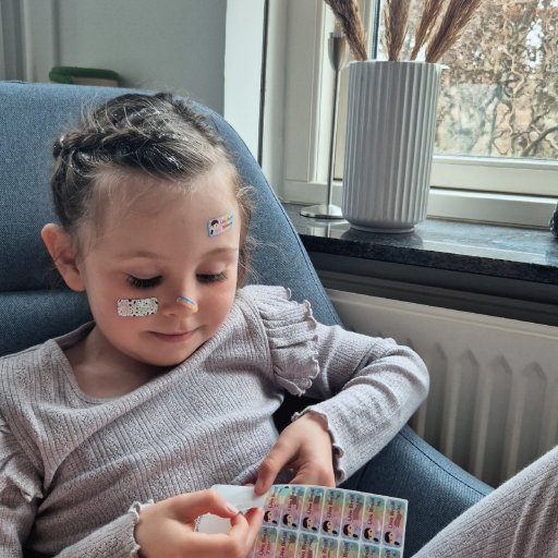 Navnemærker der holder til både børnehave, vask og opvaskemaskine