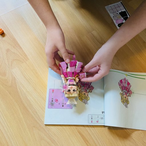 Magisk LEGO-univers med Elphaba og Glinda