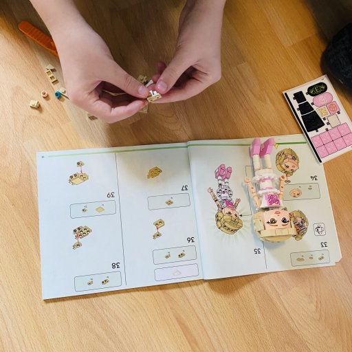 Magisk LEGO-univers med Elphaba og Glinda