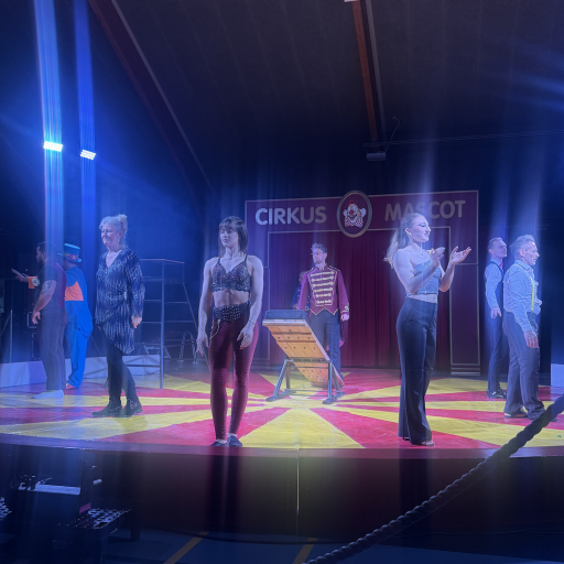 Tæt på manegen – en nærværende cirkusoplevelse