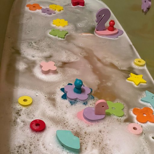 Kreativ leg og læring – børnene udforsker vandets muligheder