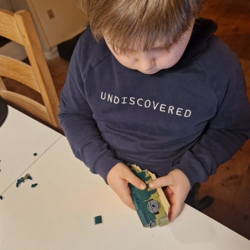 Byg, leg og byg om – tre seje dinosaurer i ét LEGO-sæt