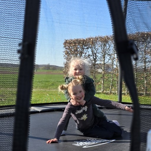 Masser af leg, bevægelse og glade børn hver eneste dag