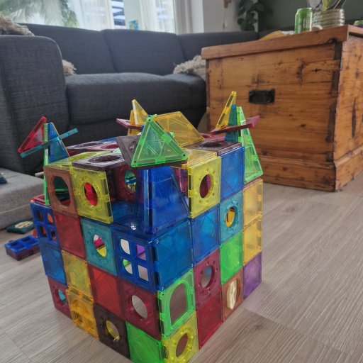Kreativ leg med lys og magneter