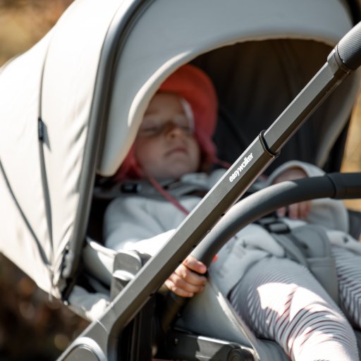 Kompakt, komfortabel og nem at håndtere – perfekt til moderne familieliv