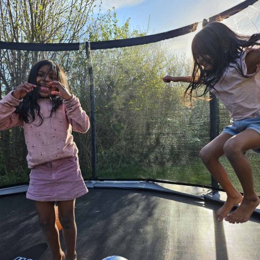 Premium kvalitet, sikkerhed og fantastisk affjedring samlet i én trampolin