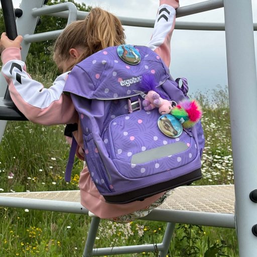 Skoleklar med ergobag – den perfekte skoletaske tilpasset barnet