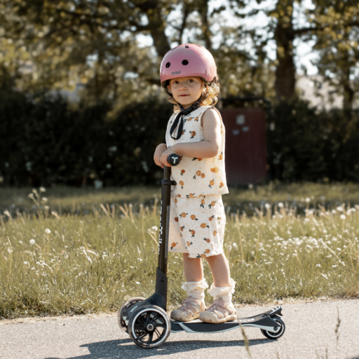 Xtend Scooter Ride-On vokser med barnet – fra de første køreture til mange års leg