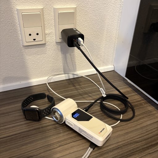 Essentials GaN Charger 65W – oplad op til tre enheder samtidig fra én stikkontakt