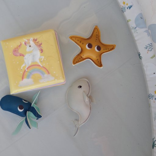 Ocean Friends gør vandlegen ekstra sjov med små figurer, der inviterer til både dykning og leg