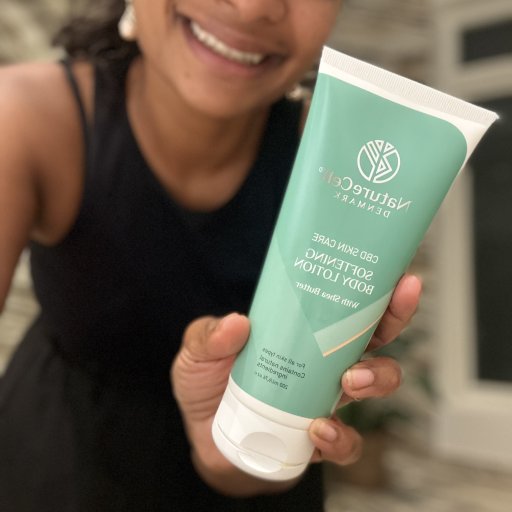 BLAND LOTION + OLIE