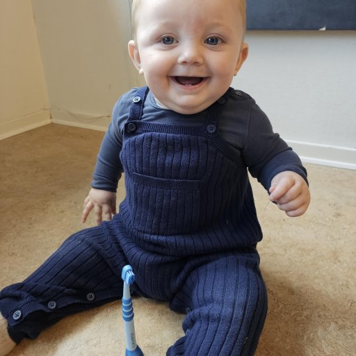 Gode tandplejevaner starter med leg og små smil